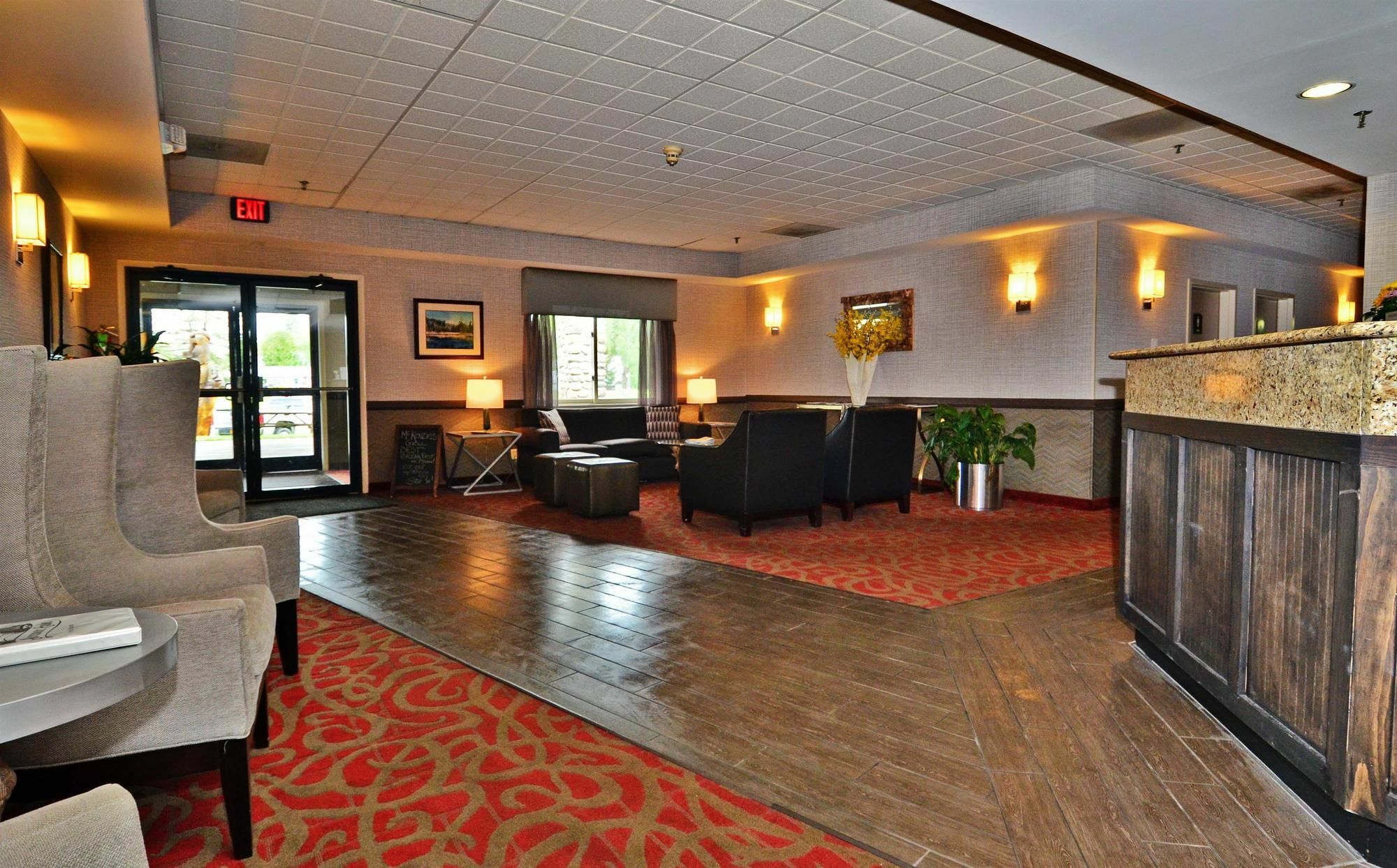 Best Western Saranac Lake Hotel Bagian luar foto